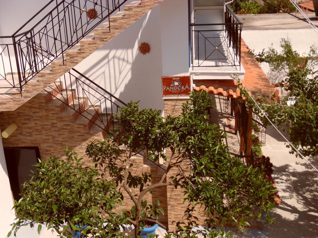 Pansion Pandora Apartment Скиатос Стая снимка