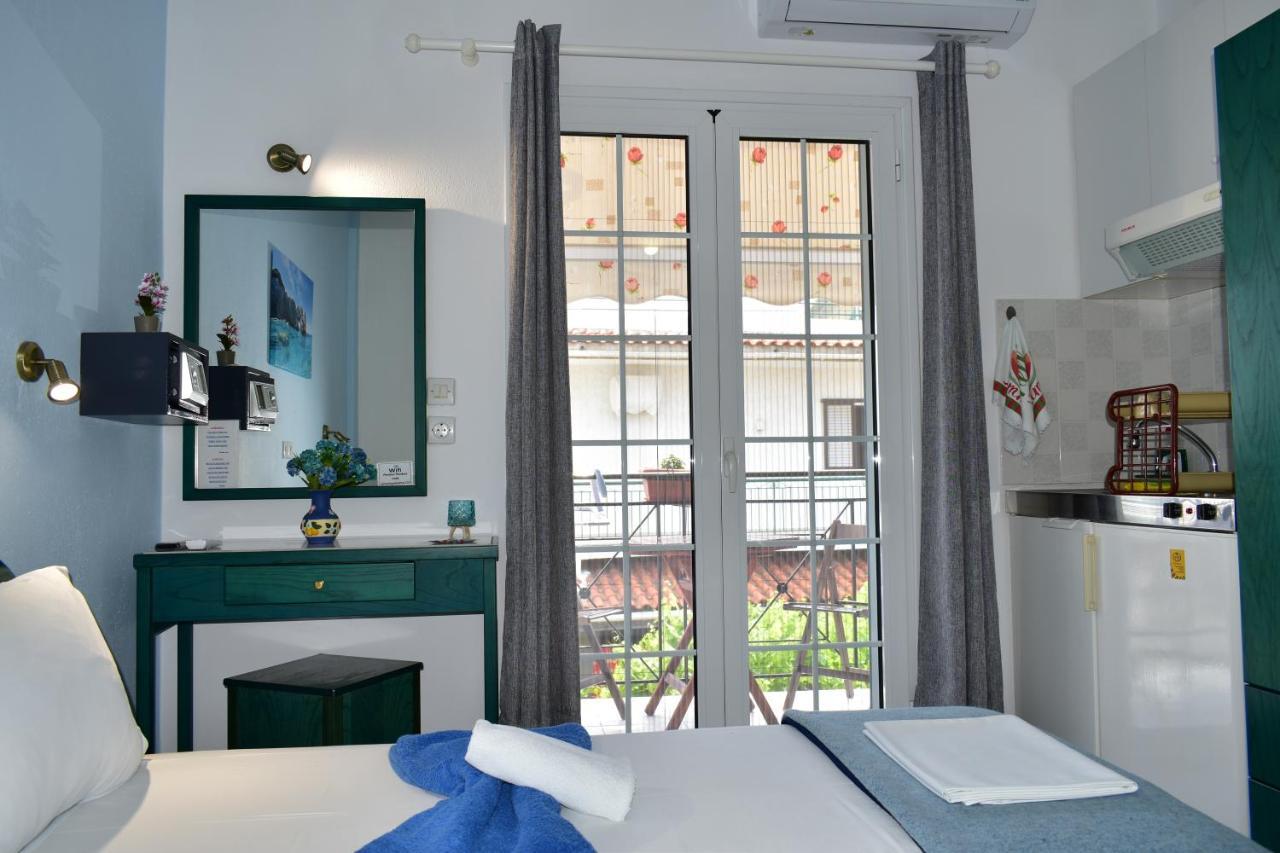 Pansion Pandora Apartment Скиатос Екстериор снимка